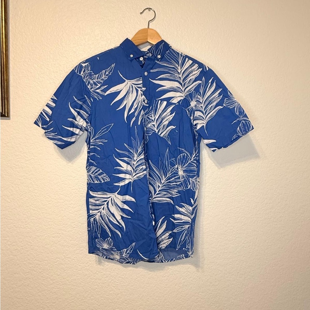 Club Room Blue and White Leaf Print Men's Shirt